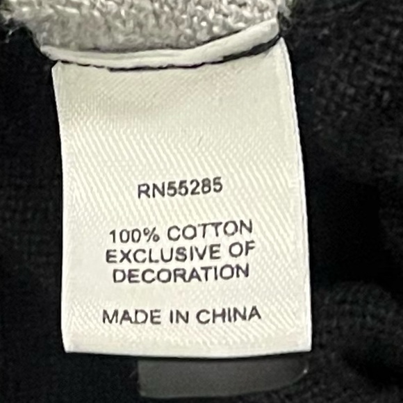 Express Men’s V Neck Argyle Cotton Sweater Long Sleeve Black Gray Pullover M - Picture 6 of 7